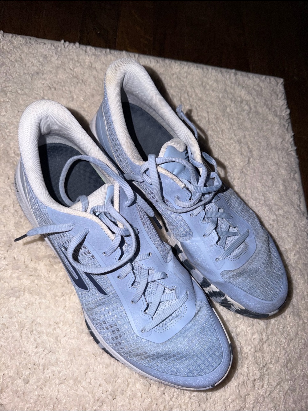 Shoes - Picture 7 of 9